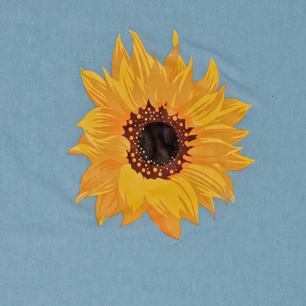 NWOT Sunflower Graphic Tee Light Blue Floral Summer T-Shirt M / S - Picture 2 of 8
